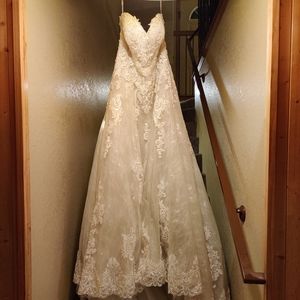 Maggie Sottero Gail Wedding Dress Size 16